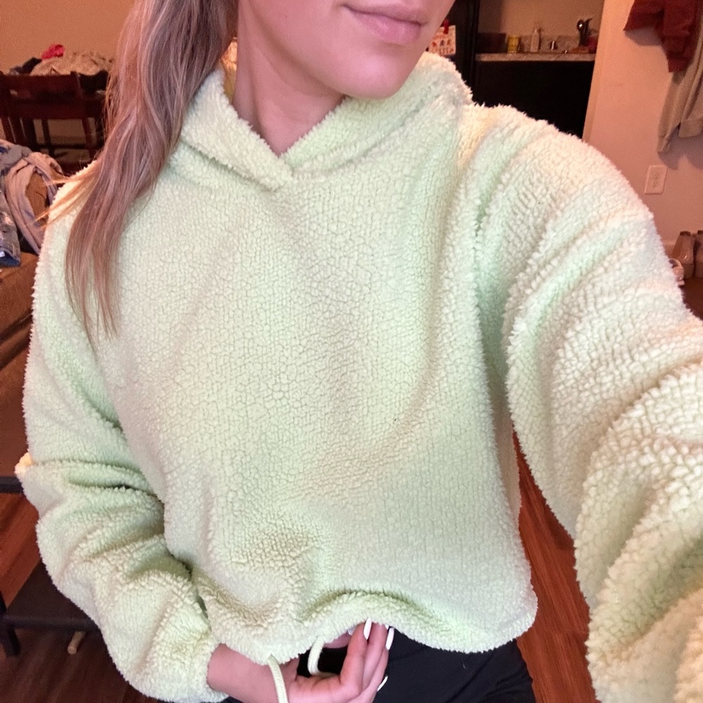 Fuzzy cropped hoodie